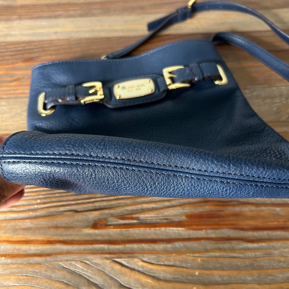 Michael‎ Michael Kors Navy blue Hamilton pebbled Leather Crossbody Bag Gold - Picture 11 of 13